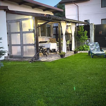 Вилла Charmante Petite Maison Transylvanie Сэчеле Экстерьер фото