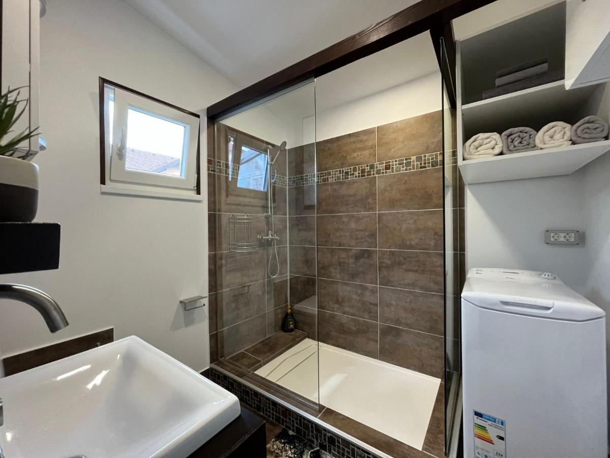 Вилла Charmante Petite Maison Transylvanie Сэчеле Экстерьер фото