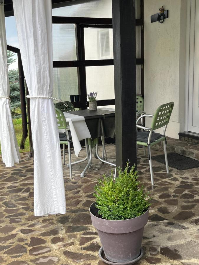 Вилла Charmante Petite Maison Transylvanie Сэчеле Экстерьер фото