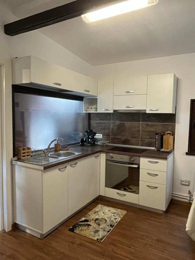 Вилла Charmante Petite Maison Transylvanie Сэчеле Экстерьер фото