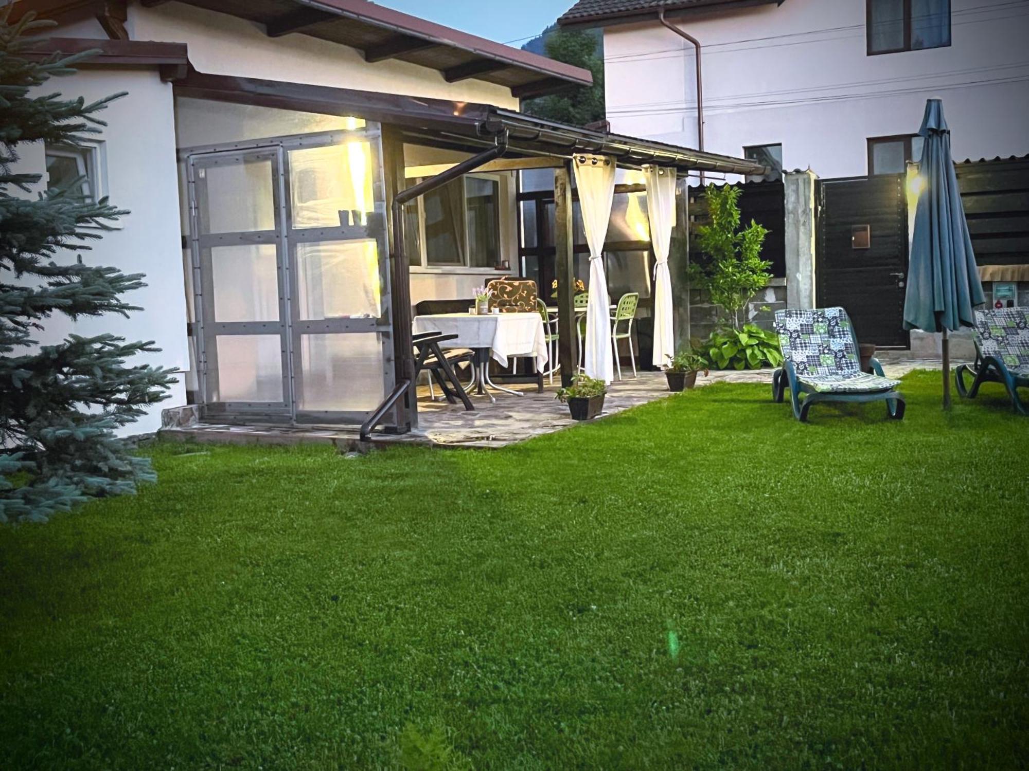 Вилла Charmante Petite Maison Transylvanie Сэчеле Экстерьер фото